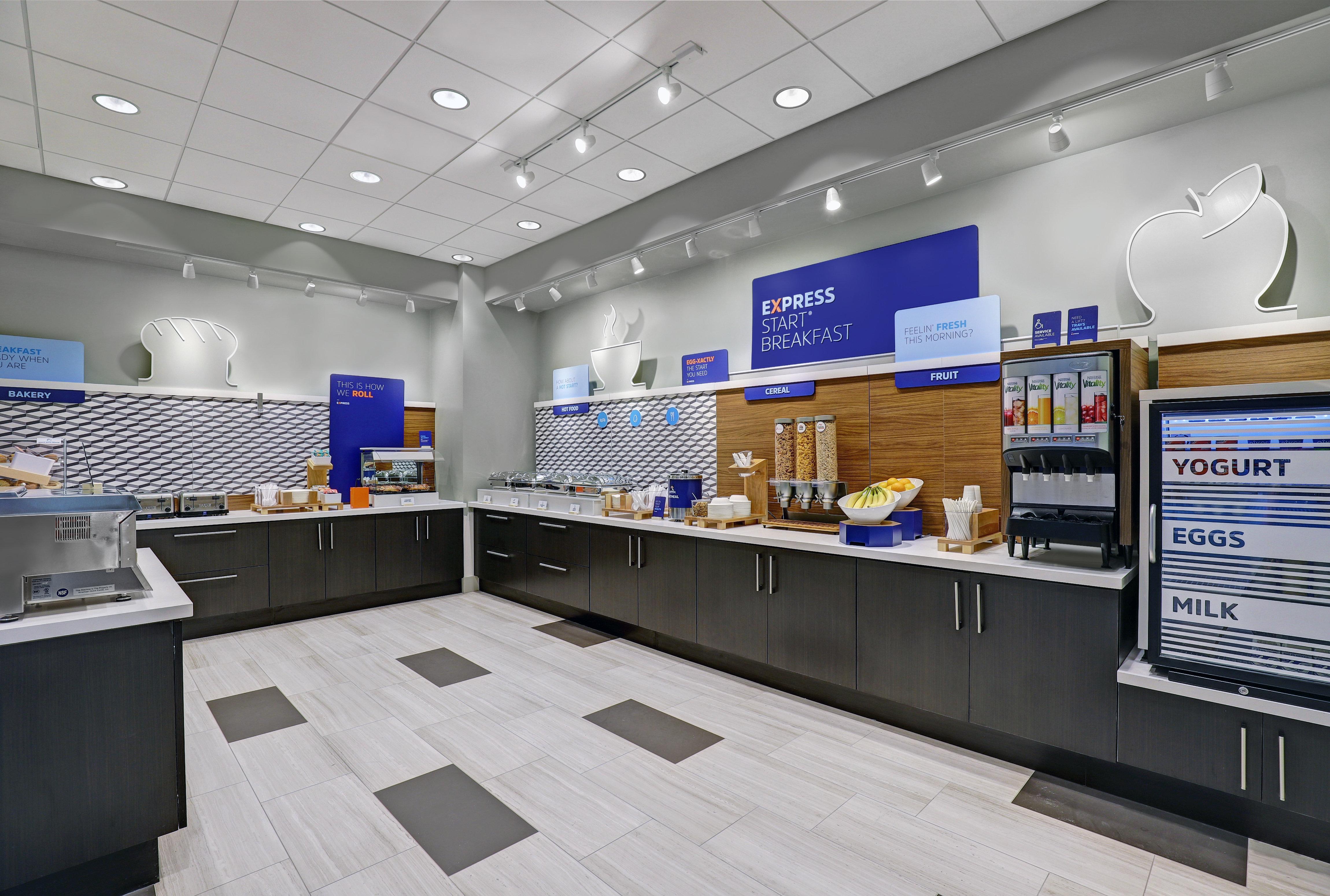 Holiday Inn Express - Kingston West By Ihg Екстер'єр фото